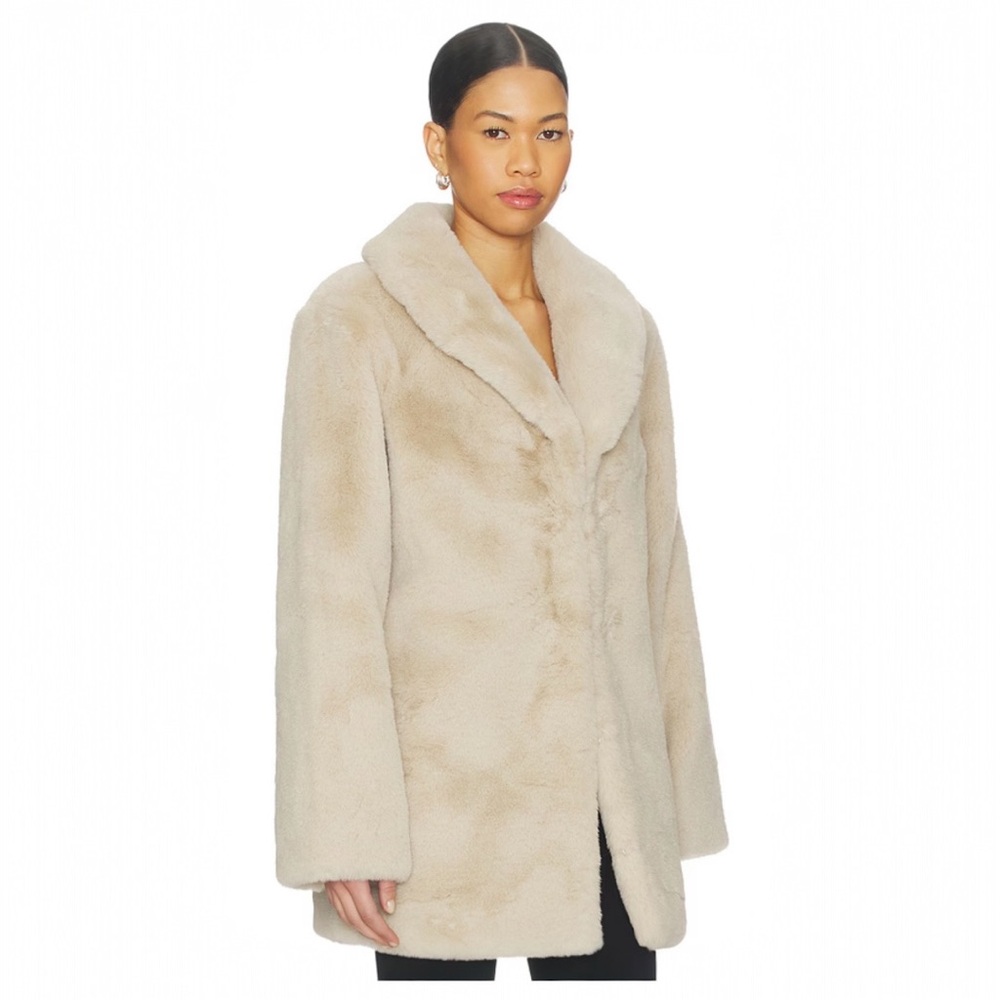 MAJORELLE Tatiana Faux Fur Coat in Oatmilk - Picture 4 of 7